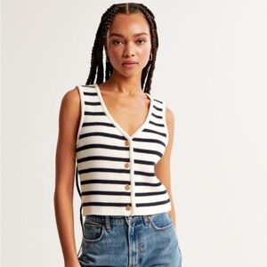 Abercrombie & Fitch Mara Button-up Sweater Vest GUC Size M
